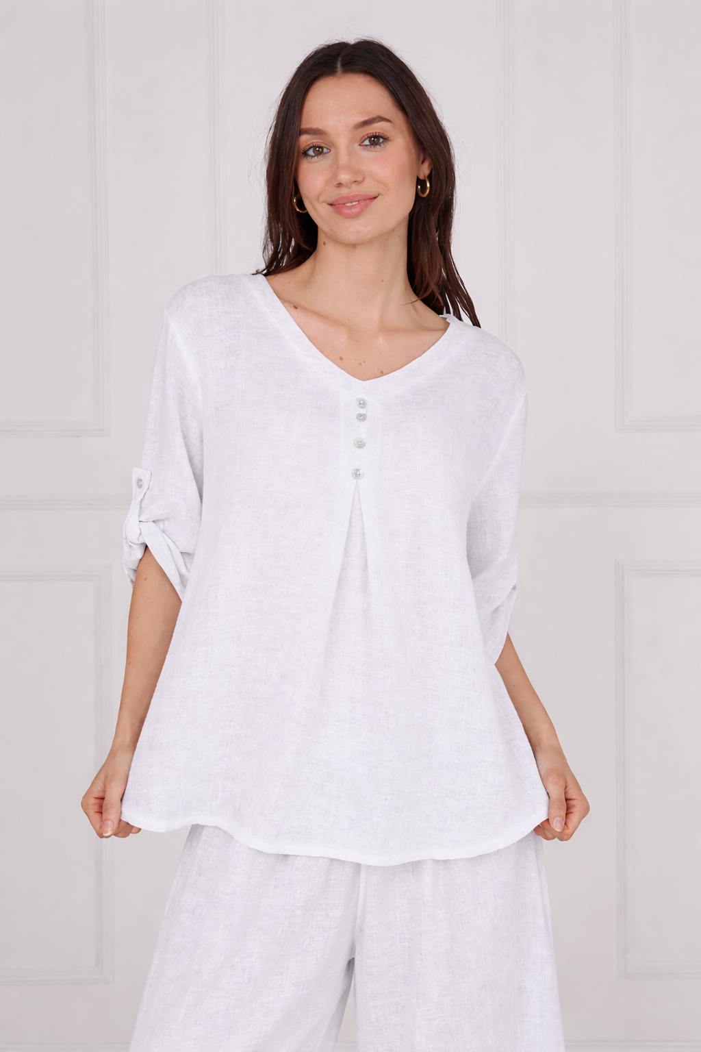 Linen three button top - White