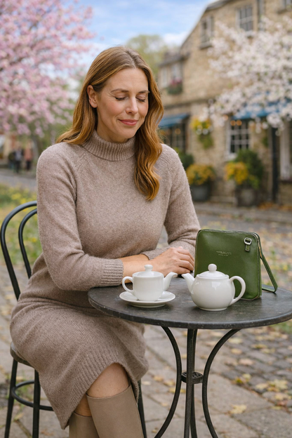 Amy - classic cross body bag