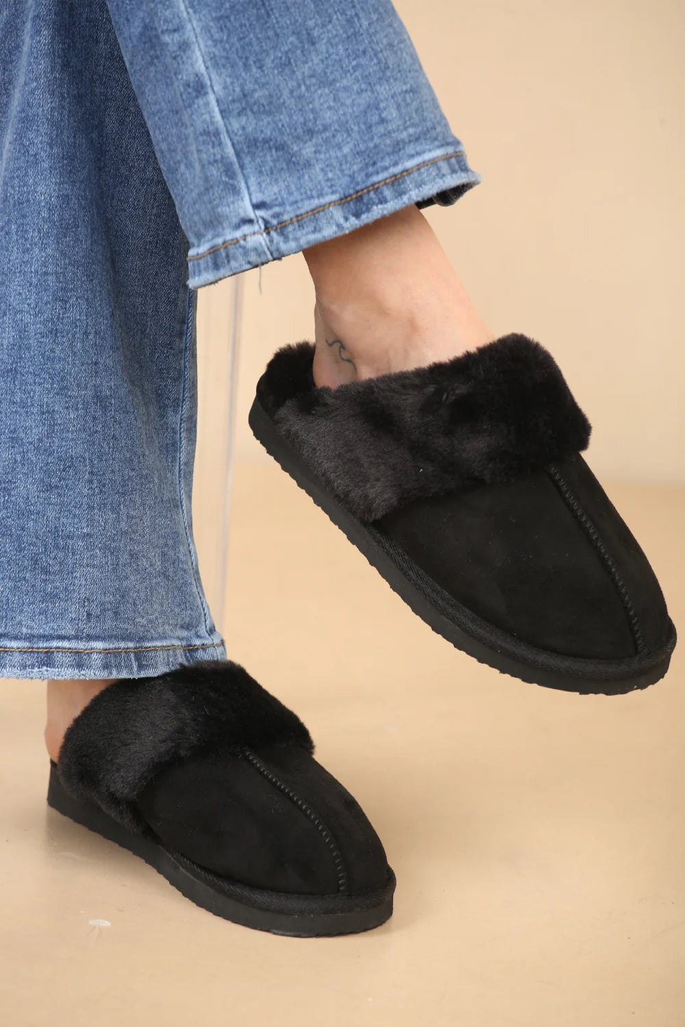 Slippers - Black